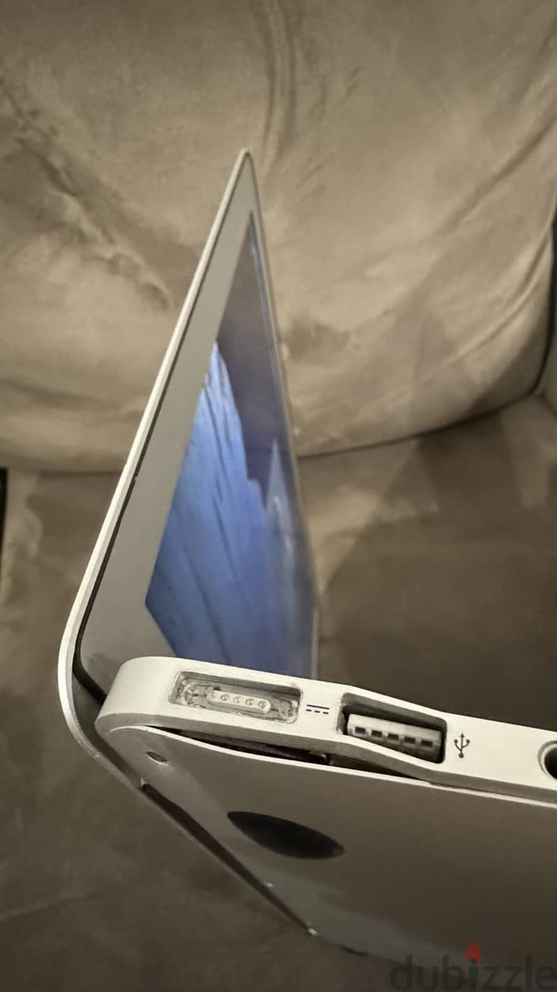 MacBook Air 13-inch (Early 2014) – For Sale 5