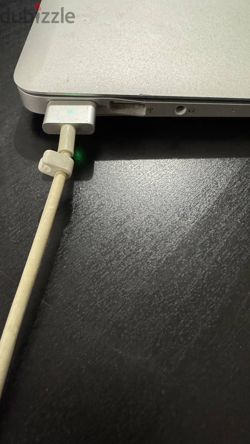 MacBook Air 13-inch (Early 2014) – For Sale 8