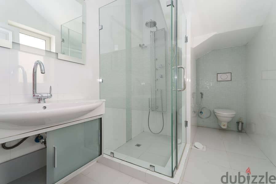 Qortuba – lovely, stylish 6 bedroom villa w/garden 9