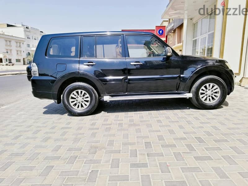 Mitsubishi Pajero 2011 v6 original paint 4