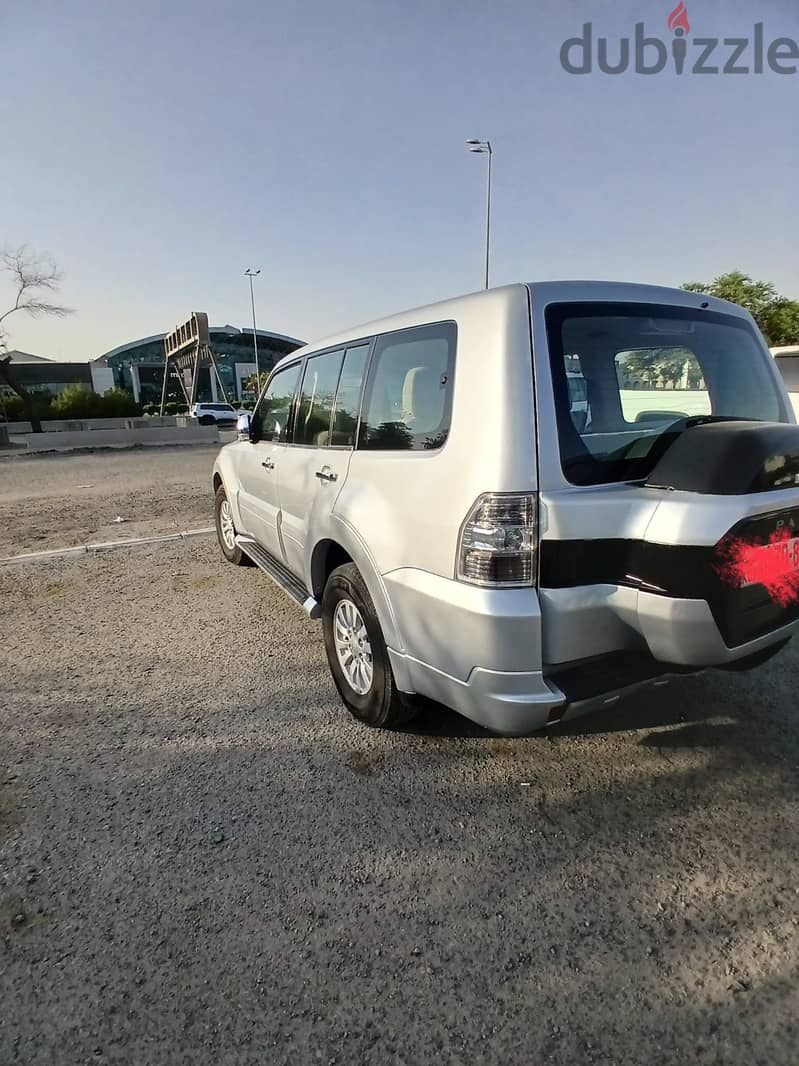 Mitsubishi Pajero 2015 1