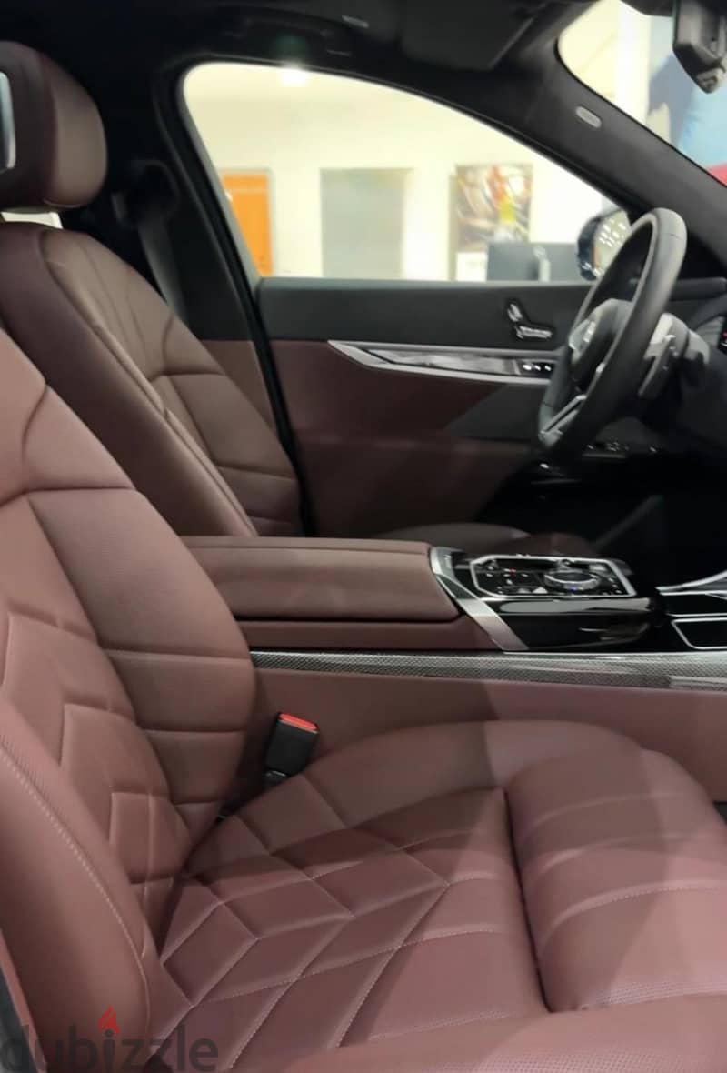BMW 740 2023 6