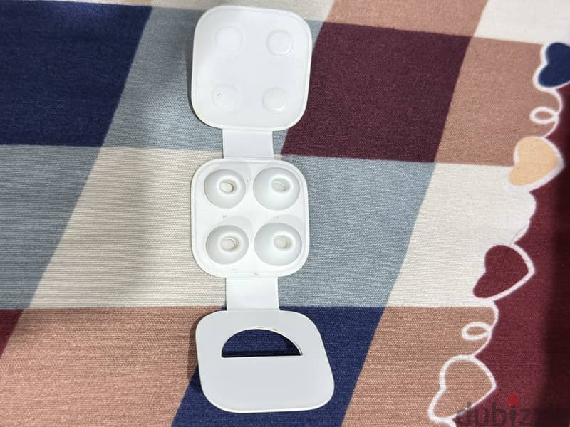 Apple AirPods Pro 2 –type -C Excellent Condition 8