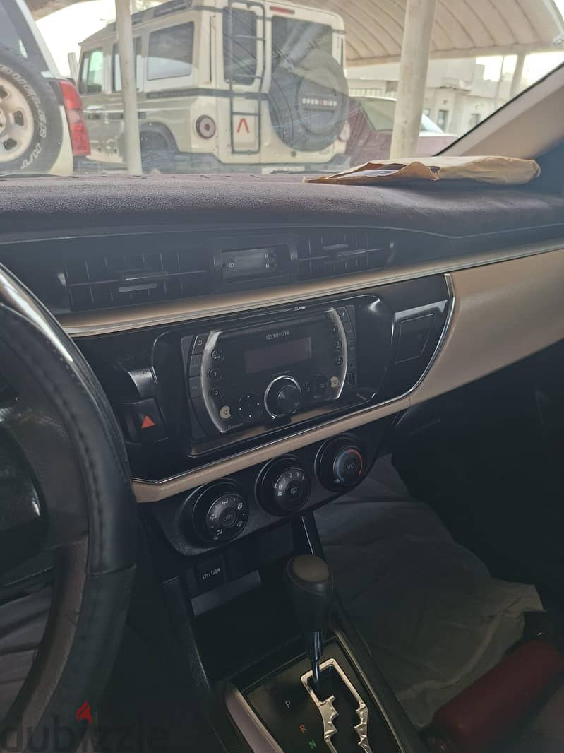 Toyota Corolla 2015 1.6XLI 8
