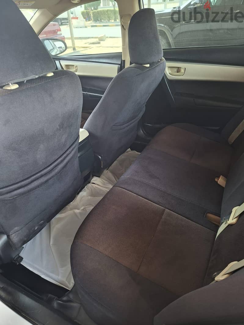 Toyota Corolla 2015 1.6XLI 10