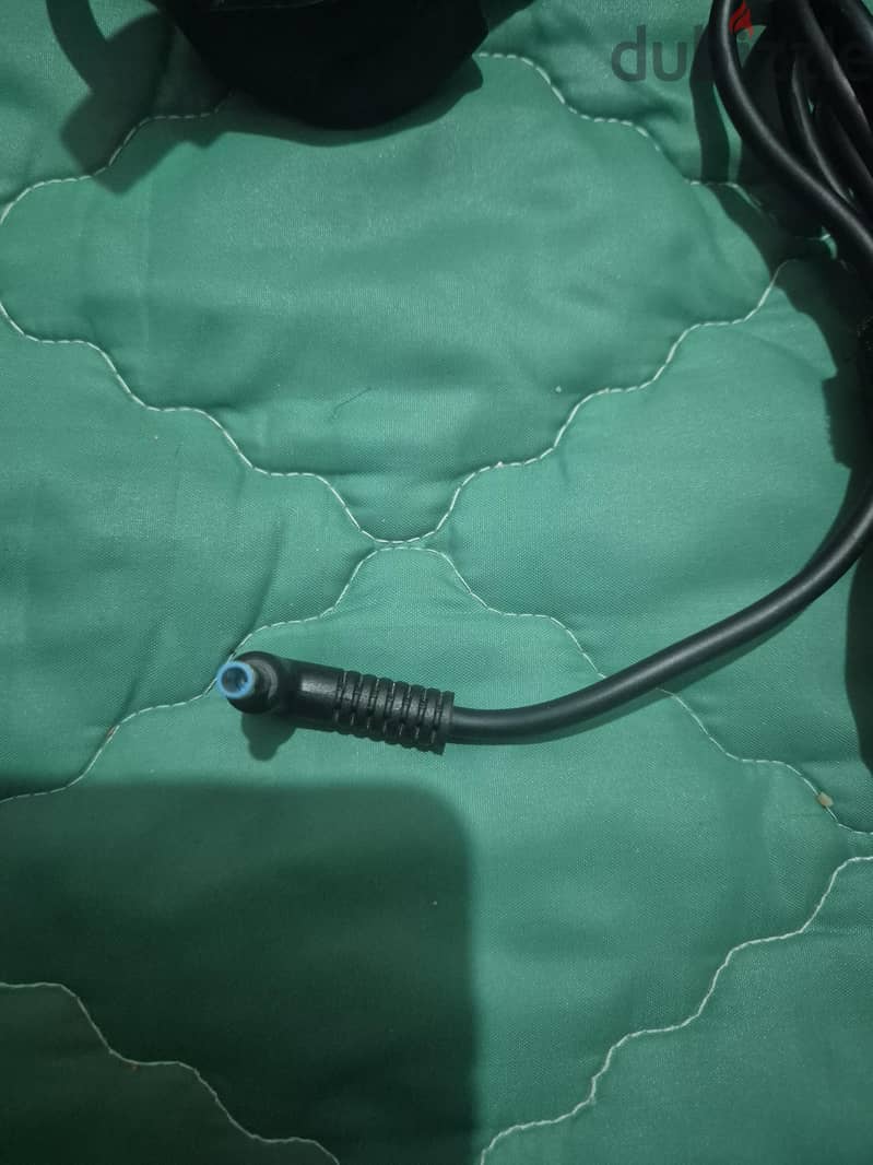HP Laptop original charger excellent working condition available 3