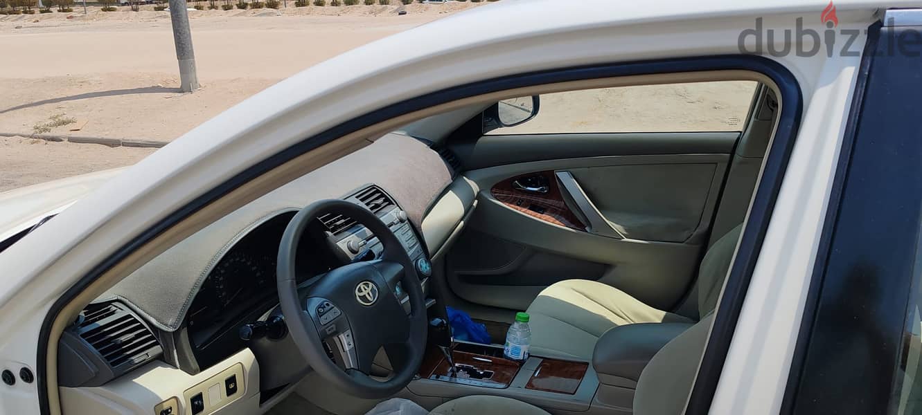 Toyota Camry 2010 4
