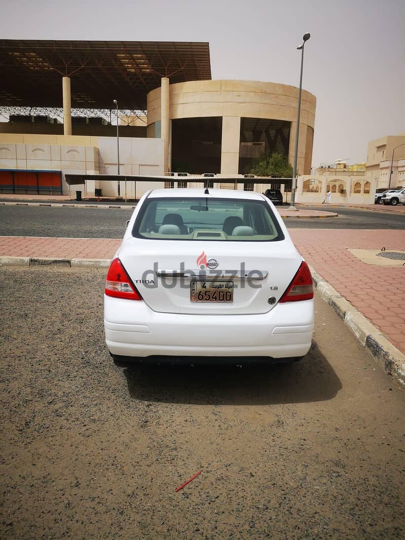 نيسان تيدا 2011 1