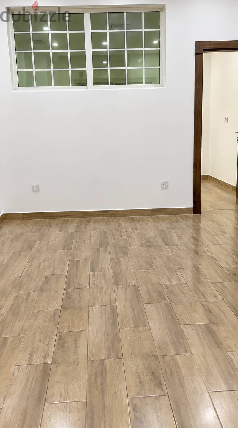 للإيجار شقة في الشهداء 1