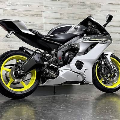 2017 Yamaha R6 available +447507647630