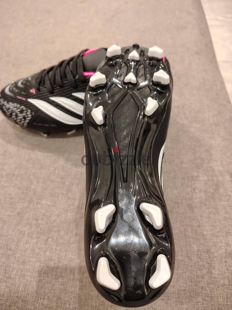 Football shoes size 36 Black 4