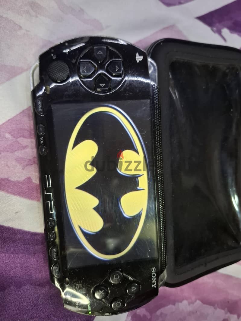 PSP P1000 BLACK BATMAN 4GB 15 GAMES & 17 NES GAMES 1
