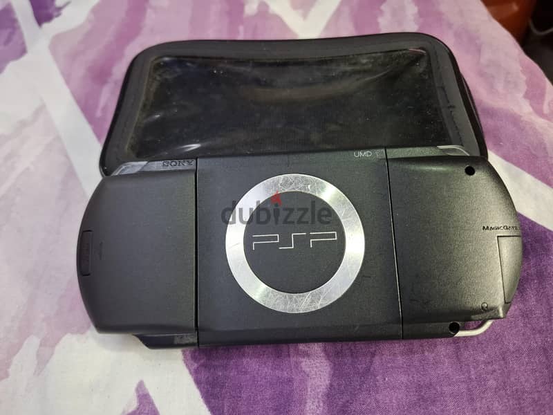 PSP P1000 BLACK BATMAN 4GB 15 GAMES & 17 NES GAMES 2