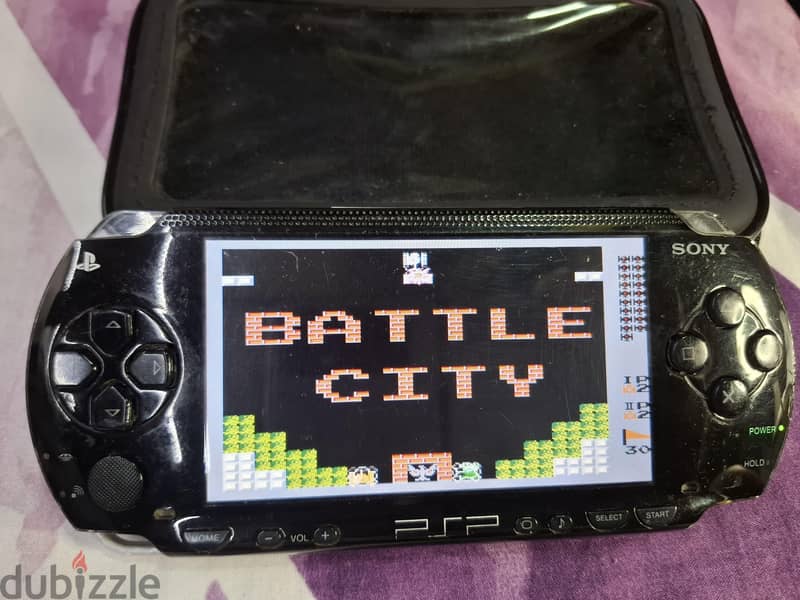 PSP P1000 BLACK BATMAN 4GB 15 GAMES & 17 NES GAMES 3