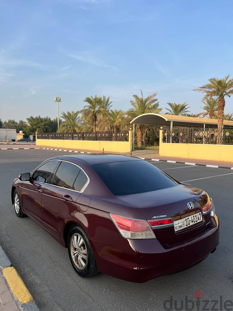 Honda Accord 2011 12