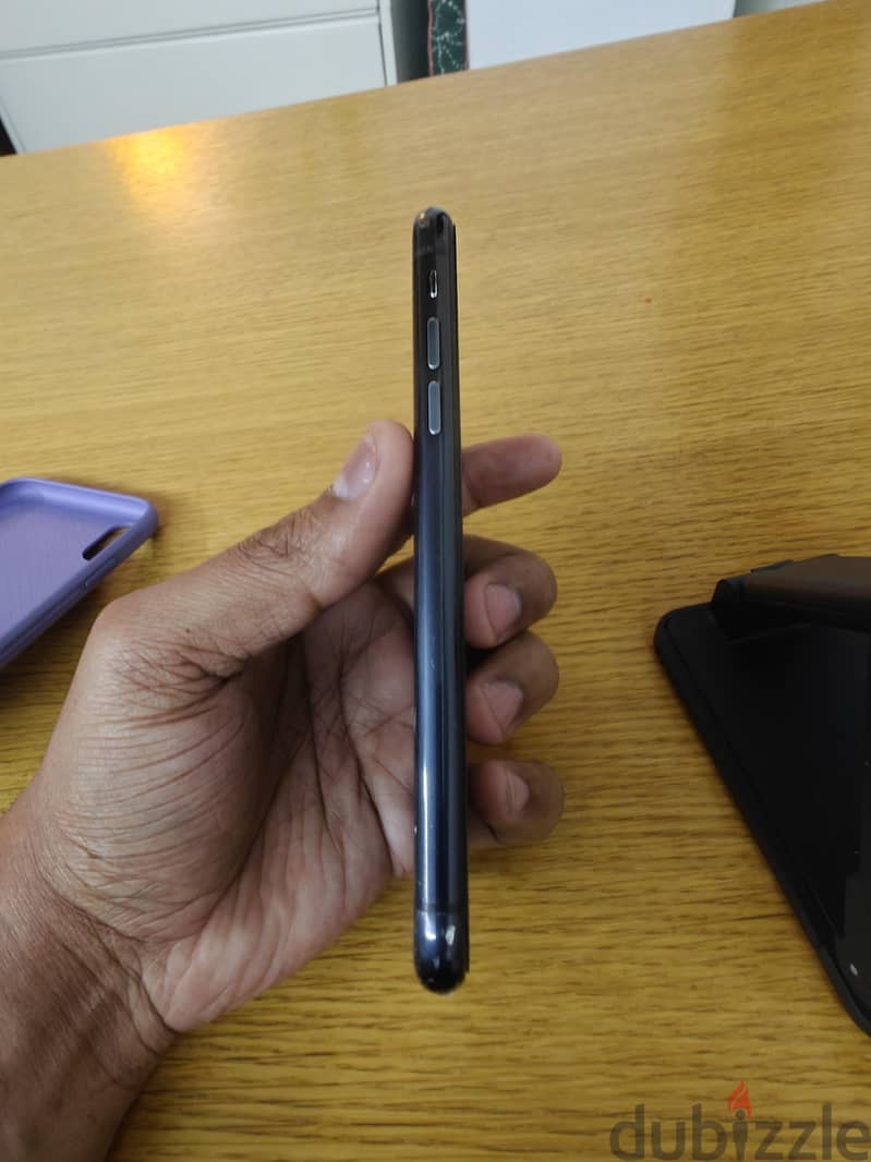 Apple - iPhone XR 2