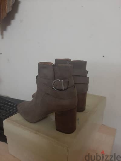 Winter boots - women size 36
