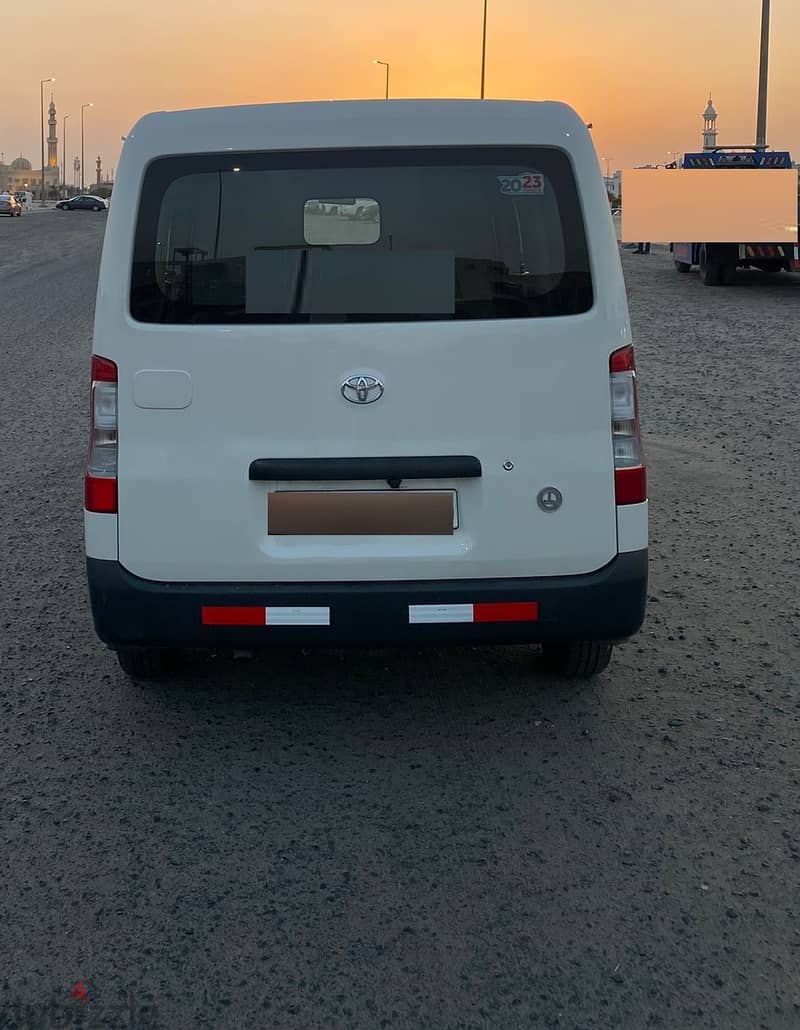 تويوتا لايت إيس 2023 2023 1