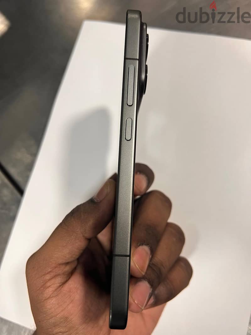 Xiaomi 17 Pro Max – 12GB RAM / 512GB Storage 6