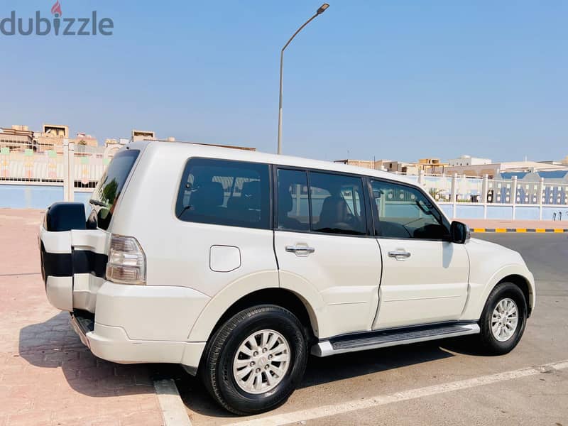 Mitsubishi Pajero 2015 8