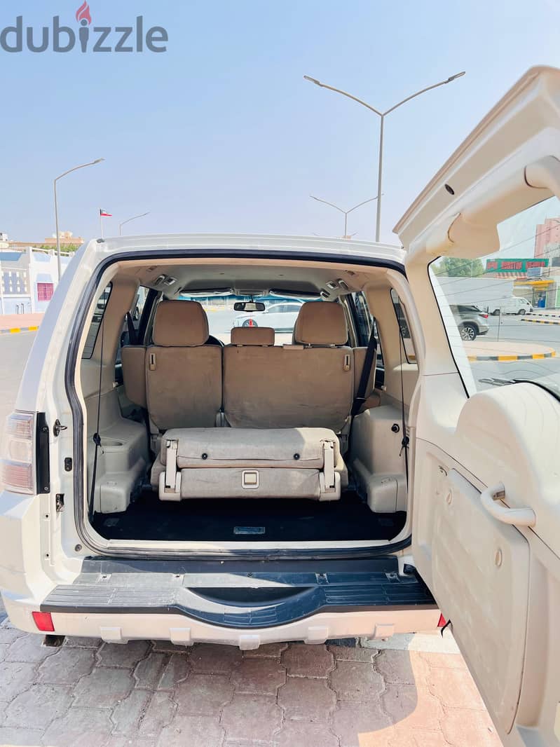 Mitsubishi Pajero 2015 10