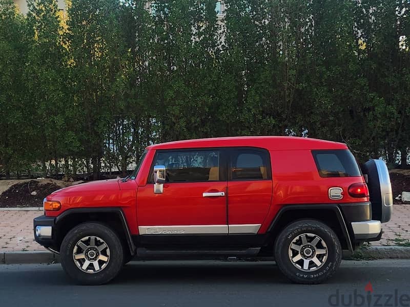 Toyota FJ Cruiser 2015 GXR / Full Option 4
