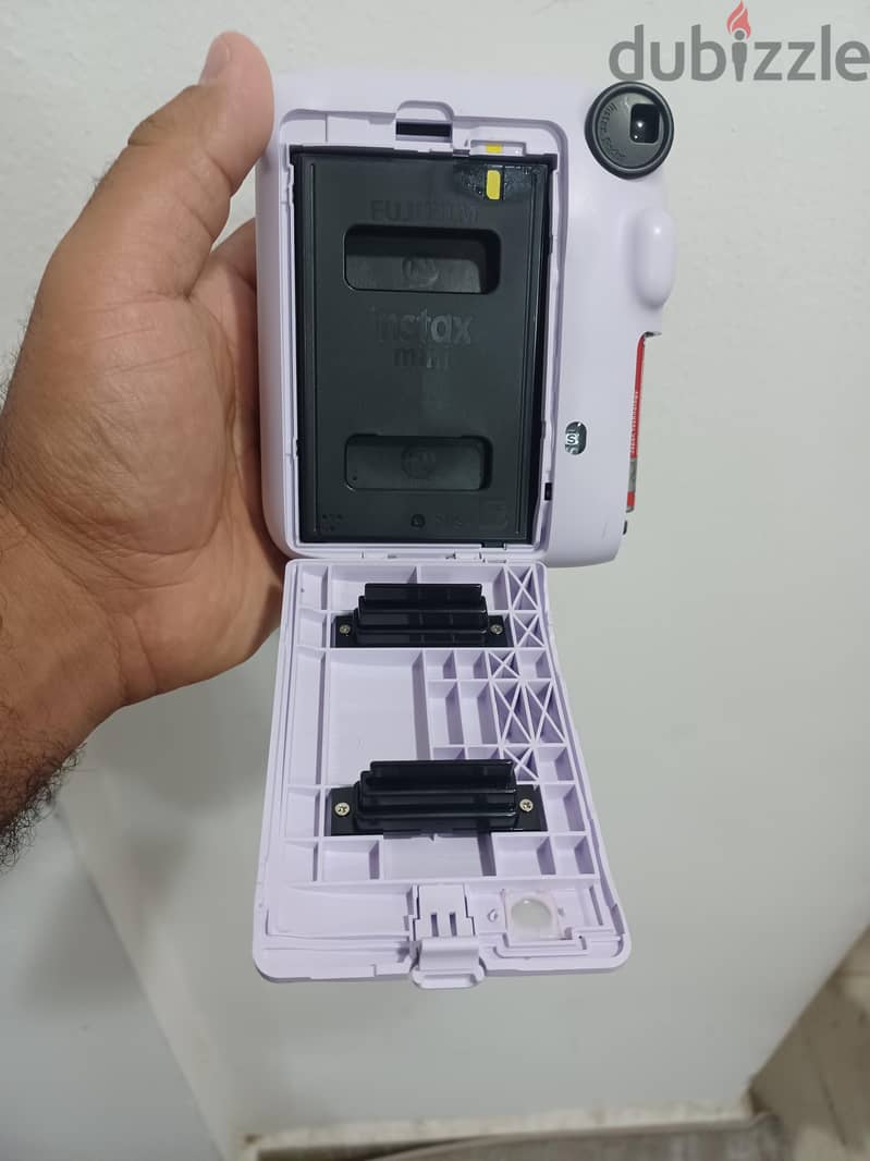 • كاميرا انستاكس ميني 12 - Fujifilm Instax Mini 12 2