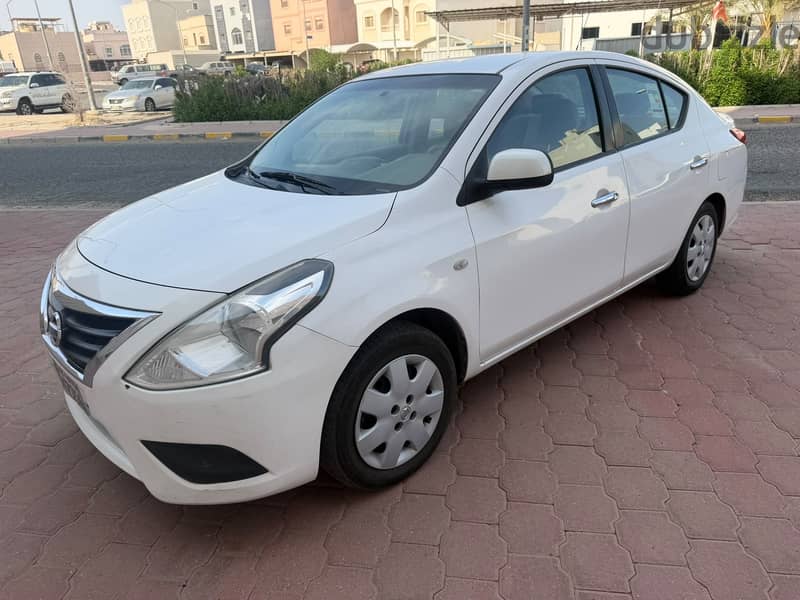 Nissan Sunny 2024 4