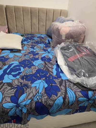 Queen Size cot with matress