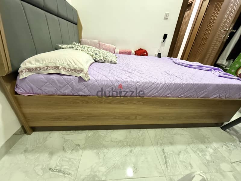QORTUBA FURNITURE COT 4