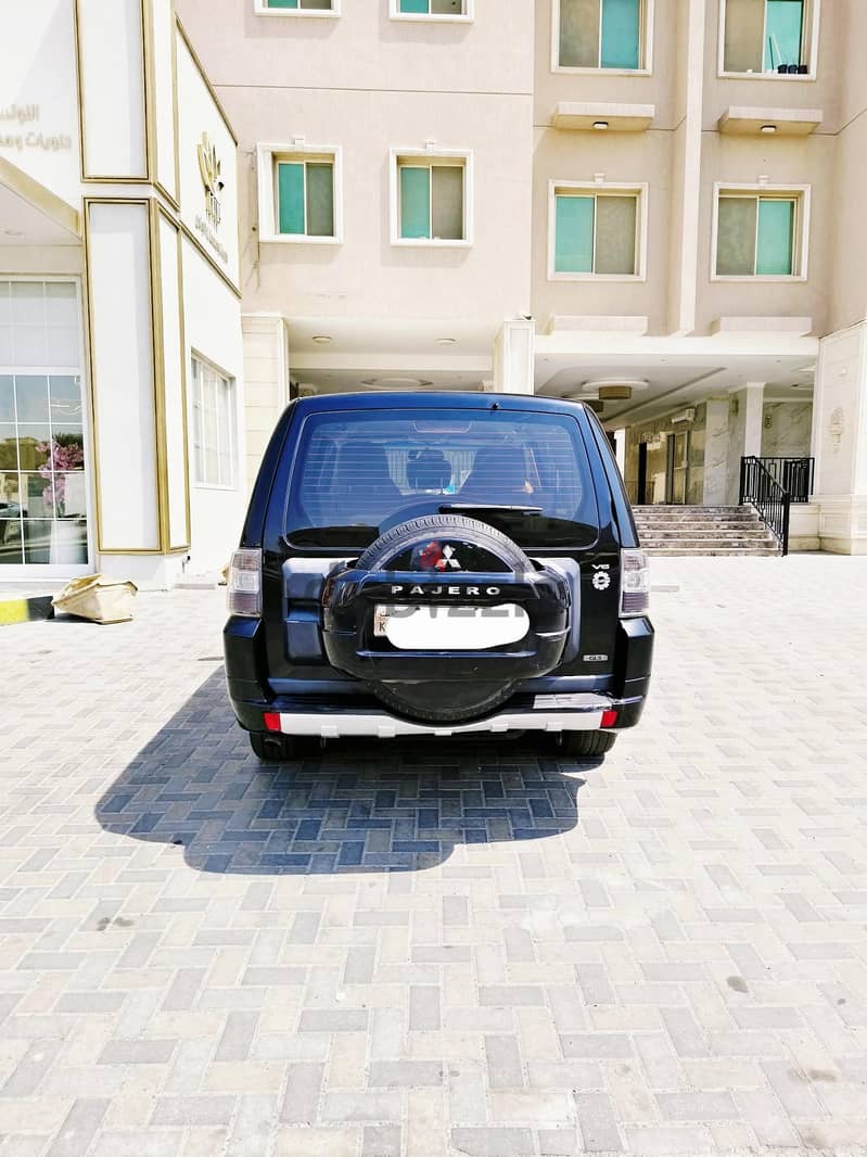 Mitsubishi Pajero 2011 3