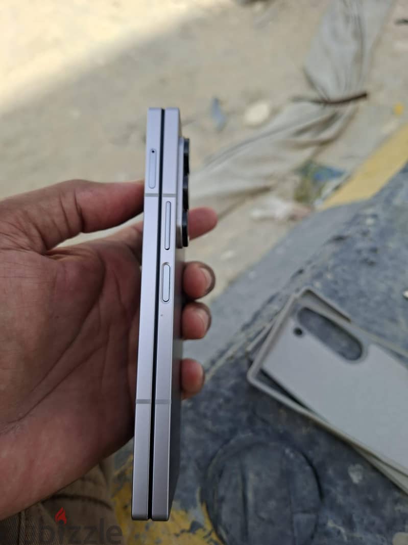 Samsung Z Fold 6 7