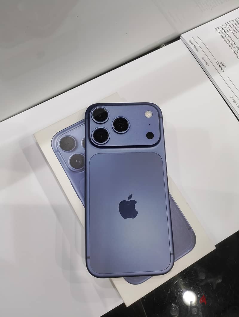iPhone 17pro 256GB 3