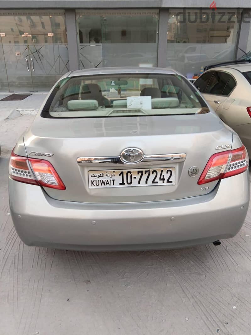 Toyota Camry 2011 1