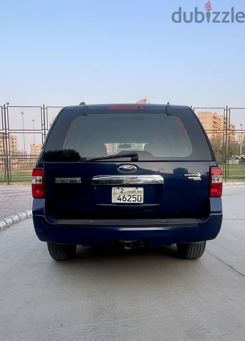 Ford Expedition 2008 in perfect condition 3