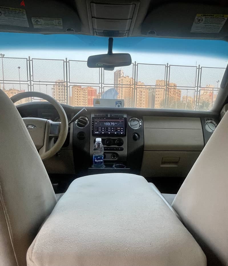 Ford Expedition 2008 in perfect condition 9