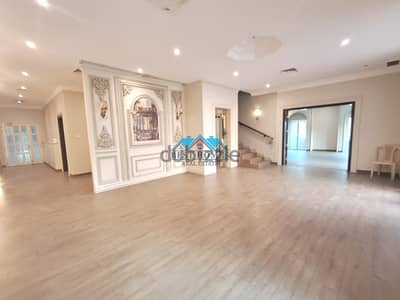 Luxury 6 Bedroom Multi-Level Villa with Swimming Pool in Adan