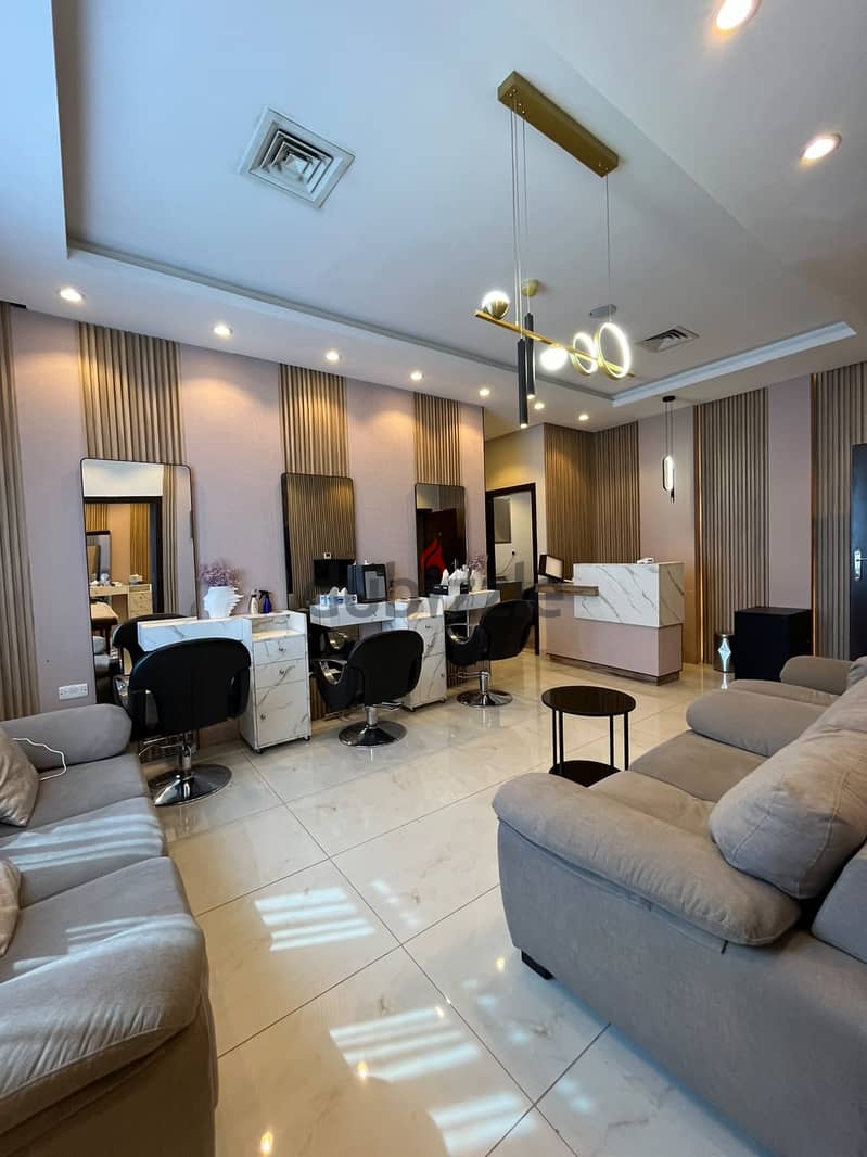 Ladies' salon for rent in Salmiya 6