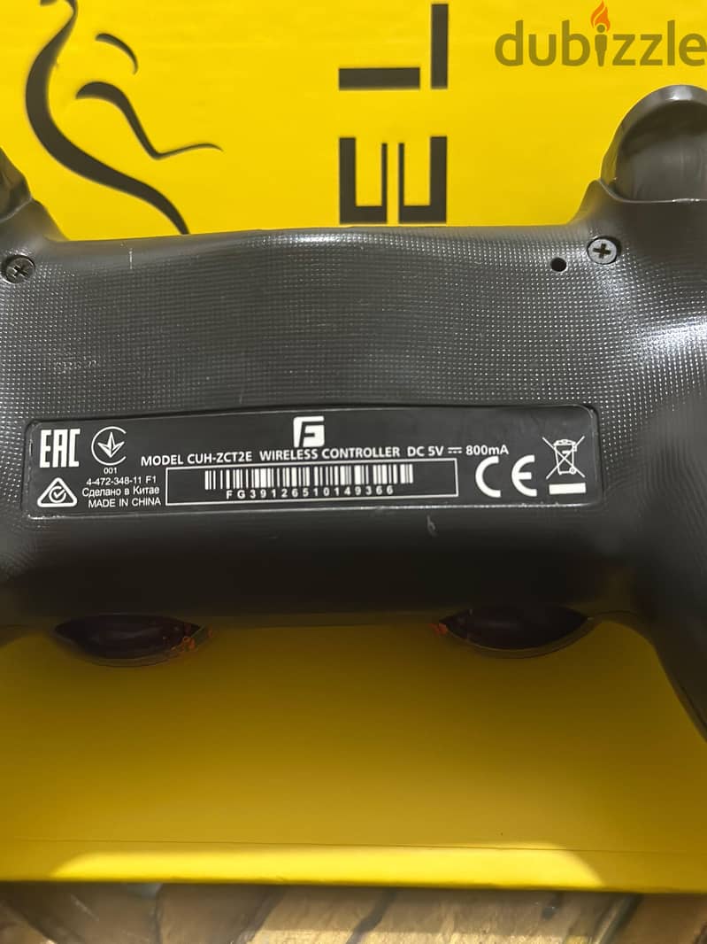PS4 controller 1