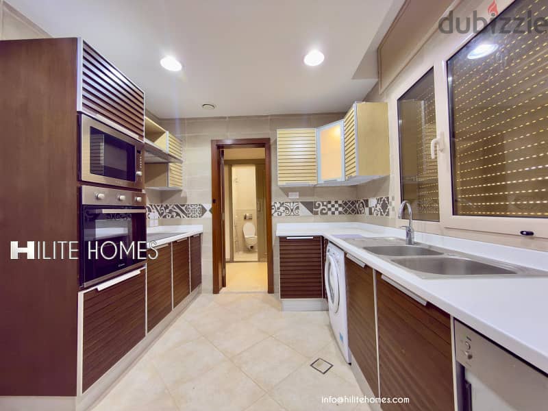 2 bedroom sea view compound apartments for rent in Al-Bida 12