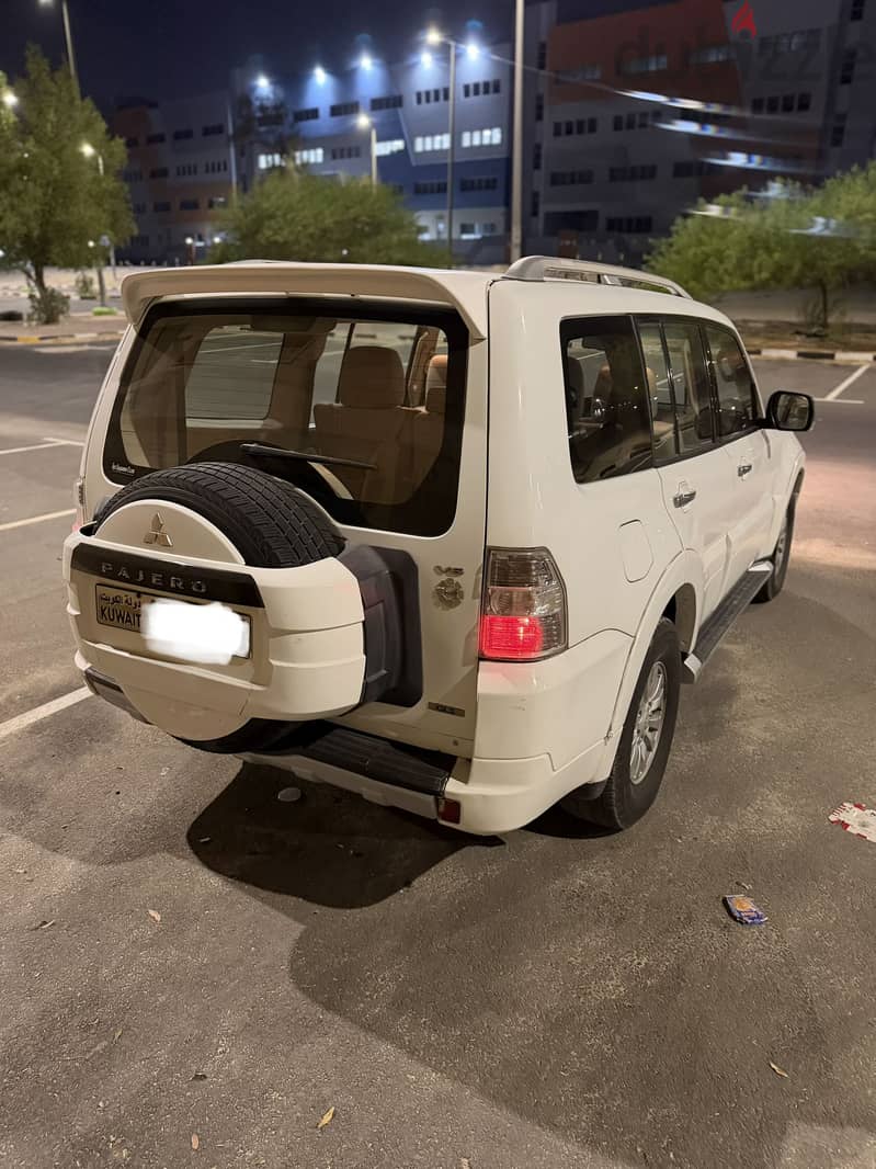 Pajero 2012 original paint 4