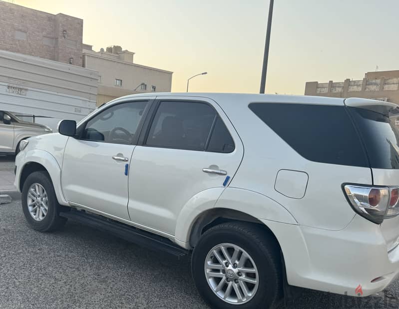 Toyota Fortuner 2015 1