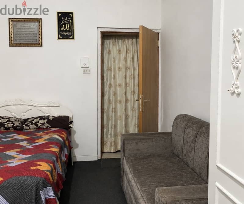 URGENT ROOM RENT FROM 25TH OCTOBER 1
