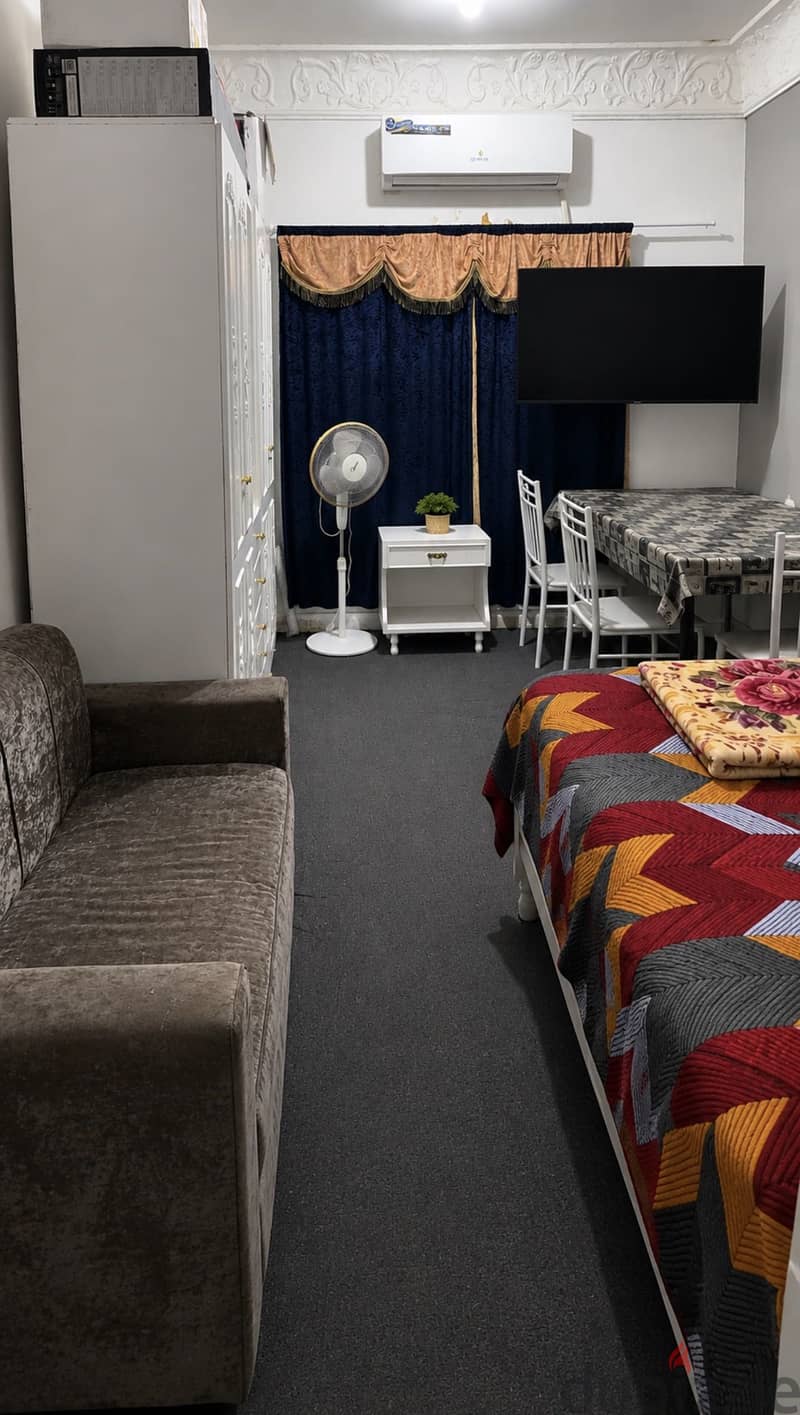URGENT ROOM RENT FROM 25TH OCTOBER 2