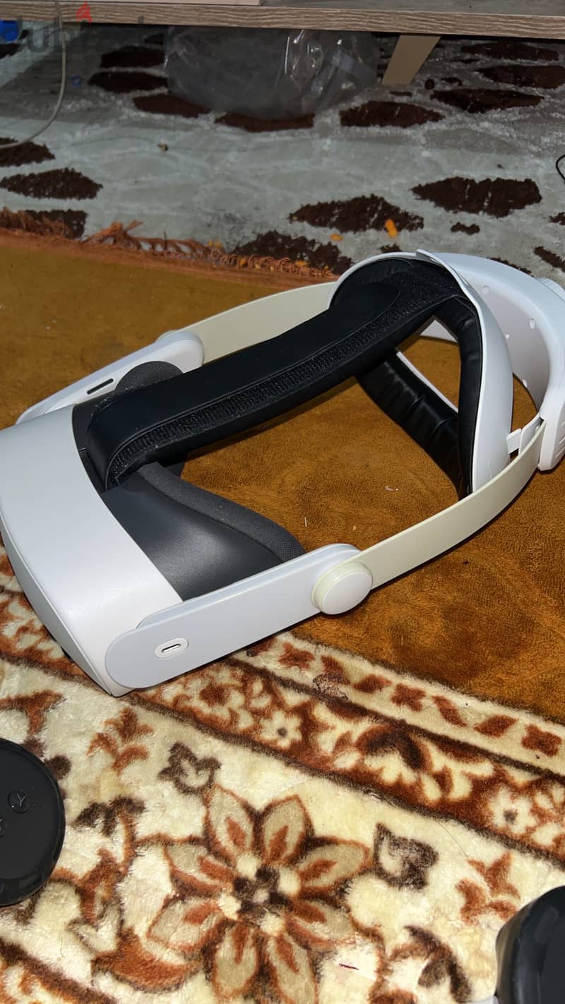 إلكترونيات أخرى مستعملة بسعر 80 KWD ميتا كويست ٣ اس meta quest 3 s 3