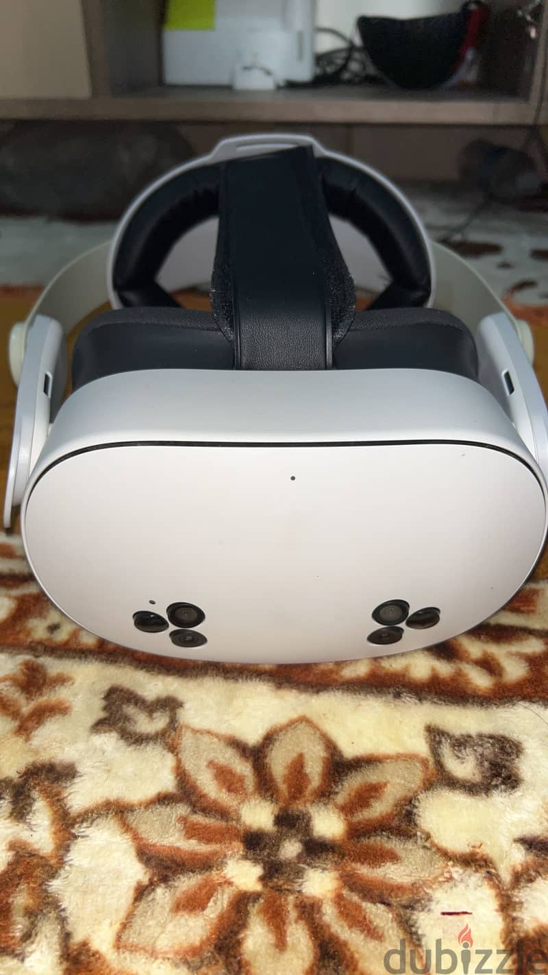 إلكترونيات أخرى مستعملة بسعر 80 KWD ميتا كويست ٣ اس meta quest 3 s 5