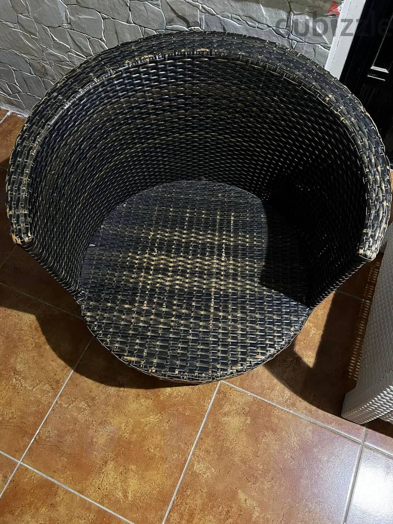 For Sale Good Condition Sofa 1