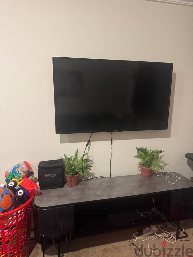 We are selling a variety of good-quality household items at reasonable 4
