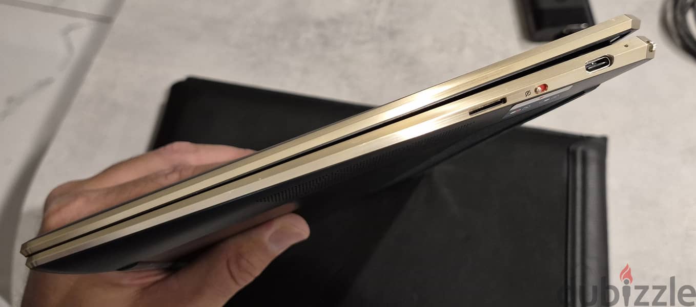 HP Spectre x360 13" Convertible PC MINT Condition with Original Box 7