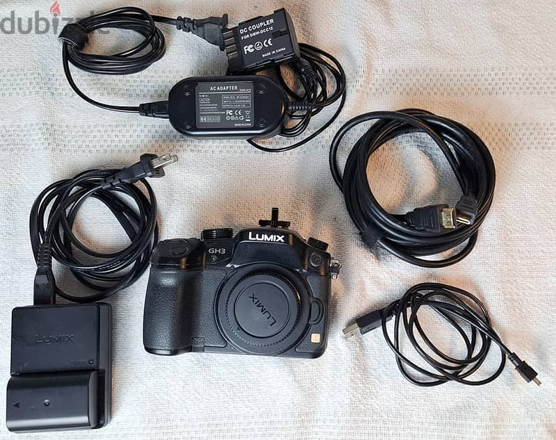 Panasonic LUMIX DMC-GH3 16.0MP Digital Camera - WITH Accessories 6